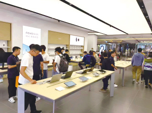 高考畢業(yè)生消費(fèi)潮涌動(dòng)，電子產(chǎn)品市場迎來“盛夏”